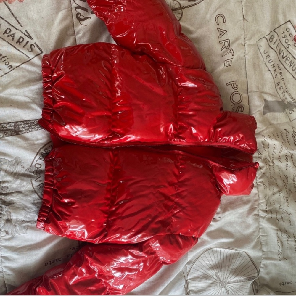 Red puffer cropped jacket